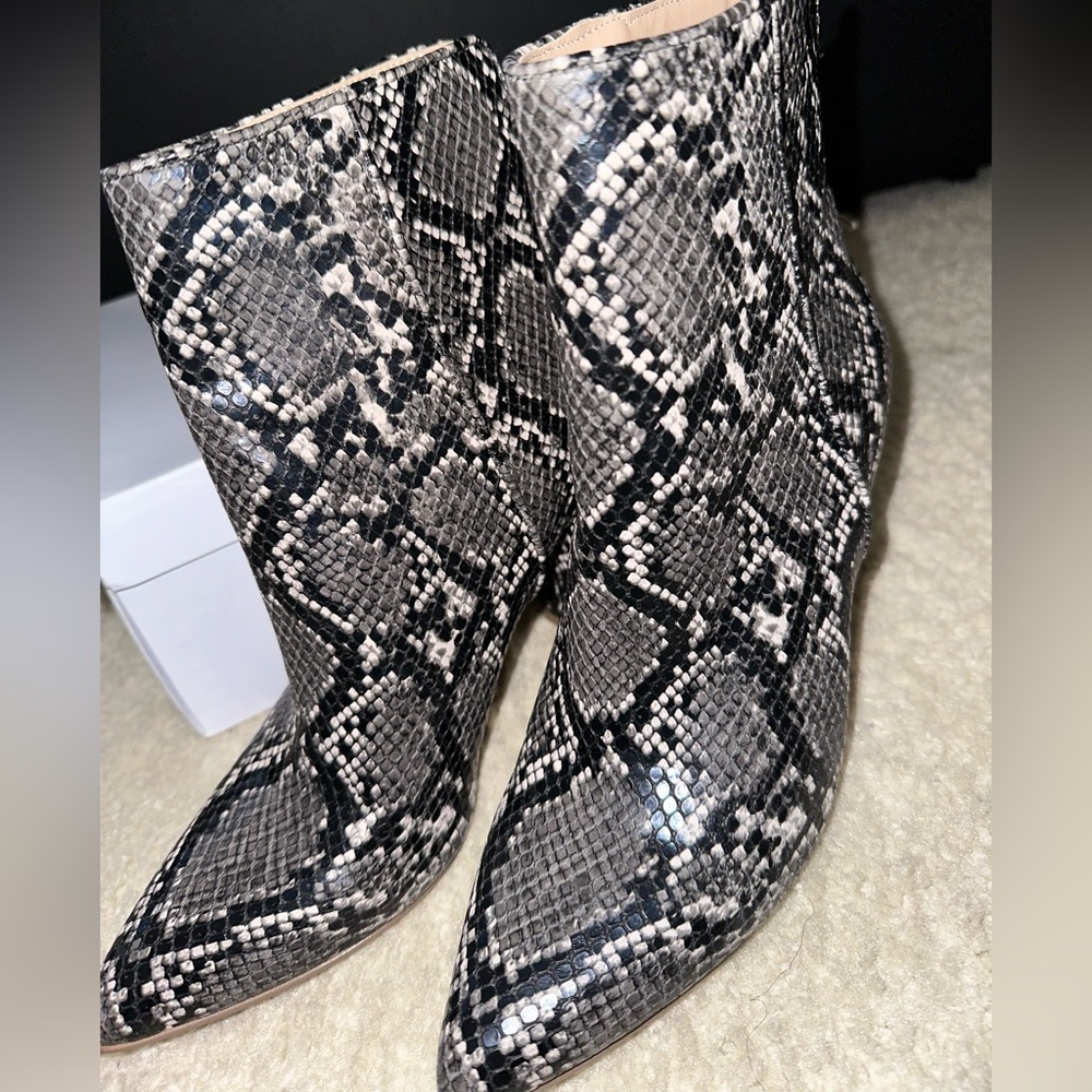 Steve Madden Retrograde Grey Snake Boot Leather H… - image 2